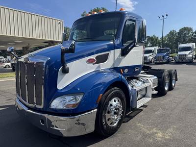 Peterbilt 579 Day Cab Truck - Paccar 455HP, Automatic