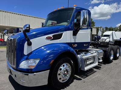 Peterbilt 579 Day Cab Truck - Paccar, Automatic