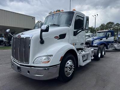 Peterbilt 579 Day Cab Truck - Paccar, 10 Speed Manual