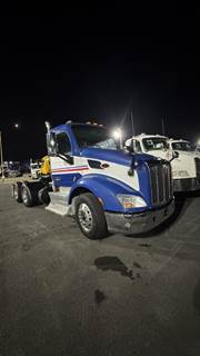 Peterbilt 579 Day Cab Truck - Paccar, 10 Speed Manual