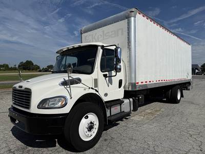 Freightliner M2 106 26 ft Box Truck - 250HP, 7 Speed Automatic, Roll up Door, Liftgate