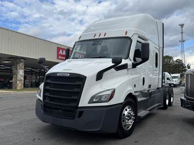 Freightliner Cascadia 116 Sleeper Semi Truck - 72" Raised Roof Sleeper, Detroit 470HP, 12 Speed Dt12 Amt
