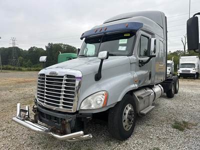 Freightliner Cascadia 125 Sleeper Semi Truck - 72" Mid Roof Sleeper, Detroit 450HP, 12 Speed Dt12 Amt
