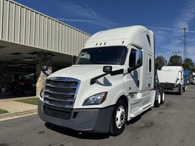 Freightliner Cascadia 126 Sleeper Semi Truck - Raised Roof Sleeper, Detroit 455HP, Automatic