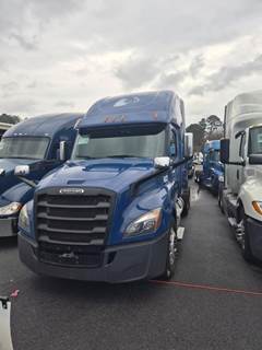 Freightliner Cascadia 126 Sleeper Semi Truck - Detroit, 12 Speed Dt12 Amt