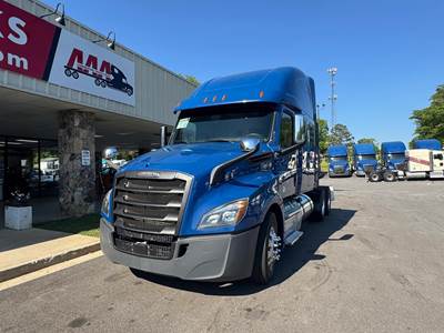 Freightliner Cascadia 126 Sleeper Semi Truck - Detroit, 12 Speed Dt12 Amt