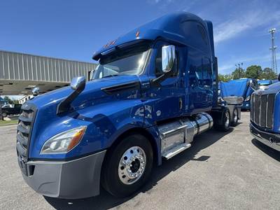 Freightliner Cascadia 126 Sleeper Semi Truck - Detroit, 12 Speed Dt12 Amt