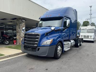 Freightliner Cascadia 126 Sleeper Semi Truck - Detroit, 12 Speed Dt12 Amt