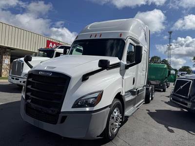 Freightliner Cascadia 126 Sleeper Semi Truck - 72" Raised Roof Sleeper, Detroit 475HP, 12 Speed Dt12 Amt