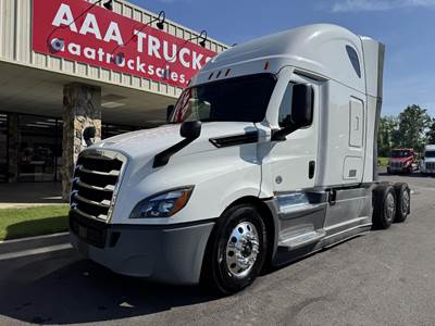 Freightliner Cascadia 126 Sleeper Semi Truck - 72" Raised Roof Sleeper, Detroit 400HP, 12 Speed Dt12 Amt
