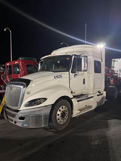 International ProStar Sleeper Semi Truck - Cummins, Automatic