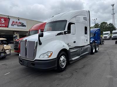 Kenworth T680 Sleeper Semi Truck - Raised Roof Sleeper, Cummins 450HP, 12 Speed Automatic