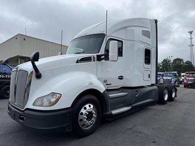 Kenworth T680 Sleeper Semi Truck - 76" Raised Roof Sleeper, Cummins 450HP, 12 Speed Endurant Amt
