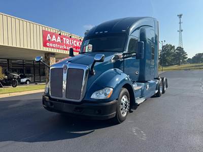 Kenworth T680 Sleeper Semi Truck - Cummins, 10 Speed Ultrashift Automatic