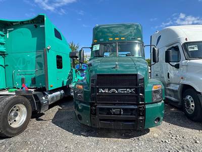 Mack Anthem 64T Sleeper Semi Truck - MP8 415HP