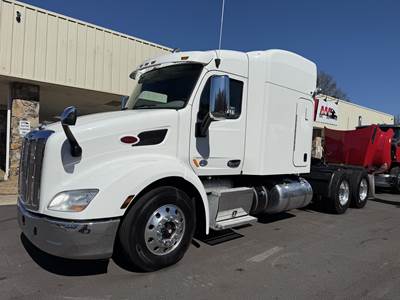 Peterbilt 579 Sleeper Semi Truck - Paccar 450HP