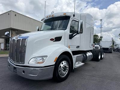 Peterbilt 579 Sleeper Semi Truck - Paccar, 10 Speed Manual