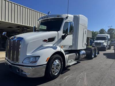 Peterbilt 579 Sleeper Semi Truck - Paccar, Automatic