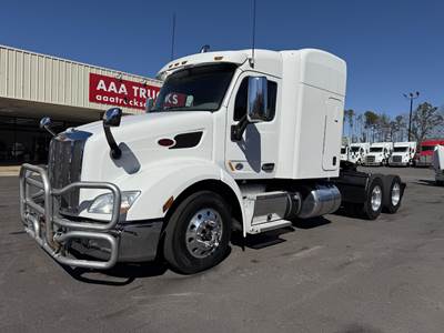 Peterbilt 579 Sleeper Semi Truck - Mid Roof Sleeper, Paccar 450HP, 10 Speed Ultrashift Amt