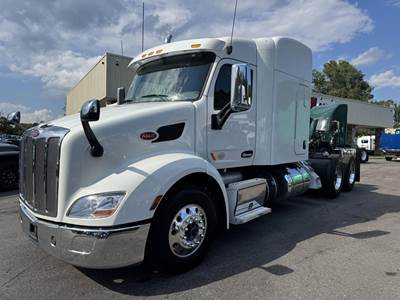 Peterbilt 579 Sleeper Semi Truck - Paccar, Automatic