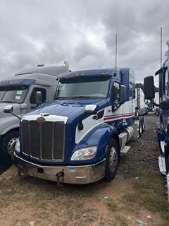 Peterbilt 579 Sleeper Semi Truck - Paccar, Automatic