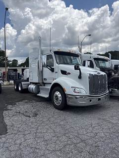 Peterbilt 579 Sleeper Semi Truck - Paccar, Automatic