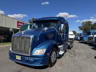 Peterbilt 587 Sleeper Semi Truck - 72" Mid Roof Sleeper, Paccar, 10 Speed Manual