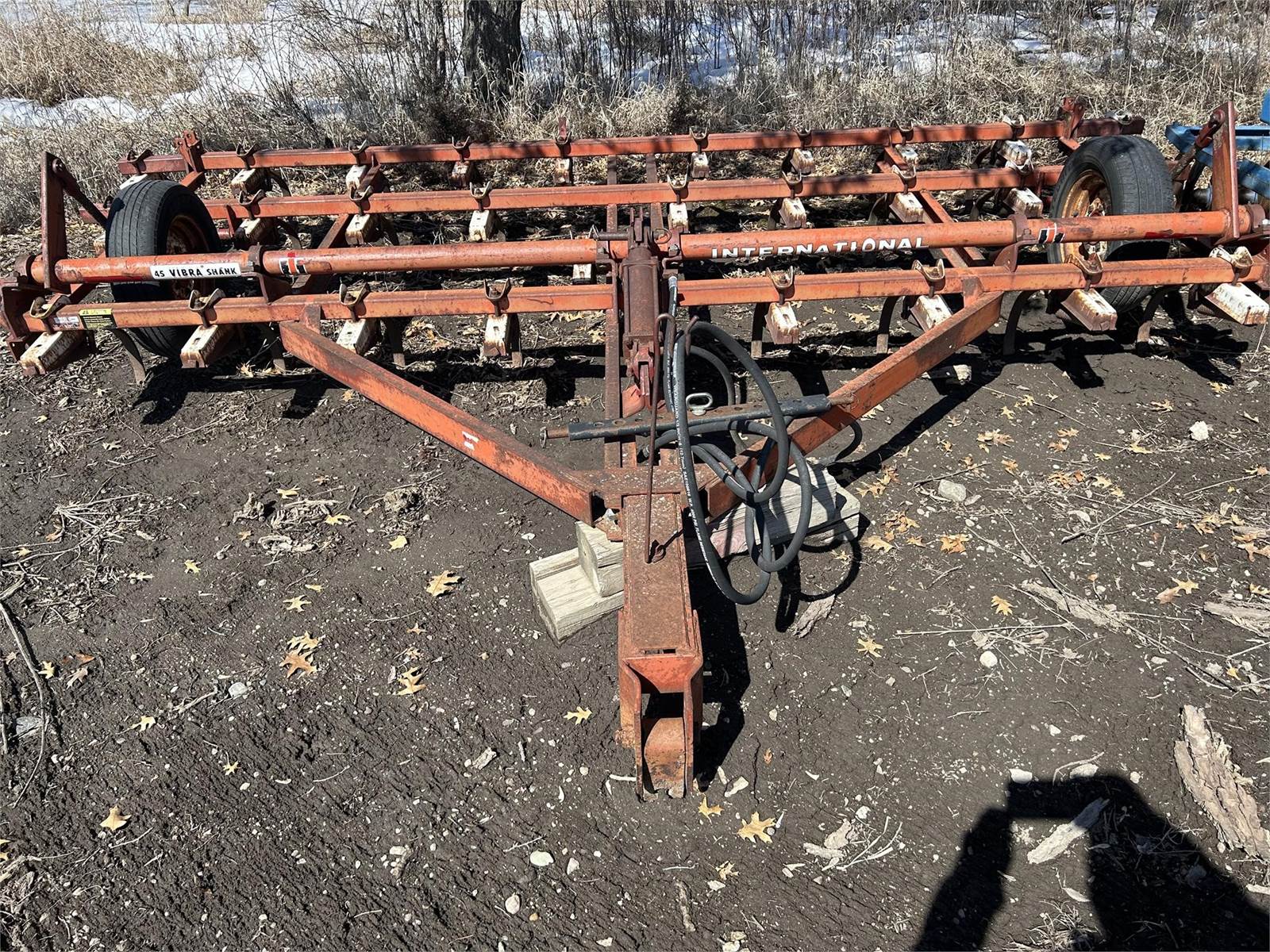 1977 International VIBRA SHANK 4500 Cultivator For Sale Morristown, MN 11967442