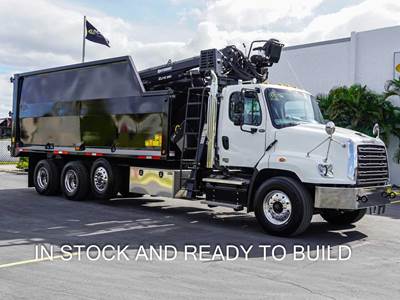 Freightliner 114SD Grapple Truck