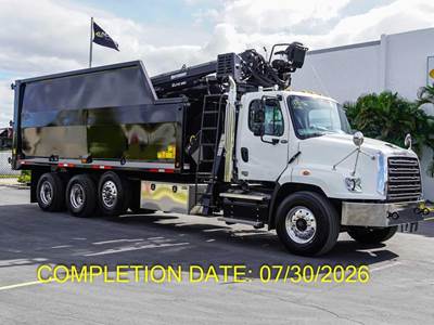 Freightliner 114SD Grapple Truck