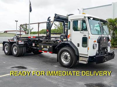 Kenworth T880 Hooklift Truck