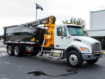 Peterbilt 548 Hooklift Truck