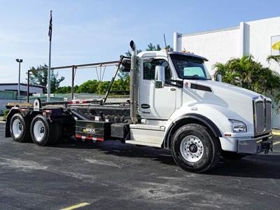 Kenworth T880 Roll Off Truck