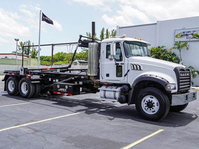 Mack Granite CT713 Roll Off Truck