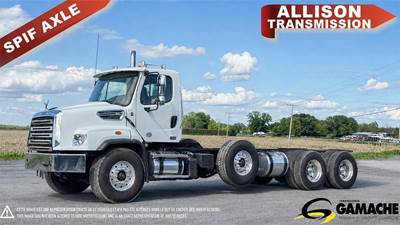 Freightliner 114SD Tri Axle Cab & Chassis Truck - Detroit, 470HP, 6 Speed Allison Rds Automatic
