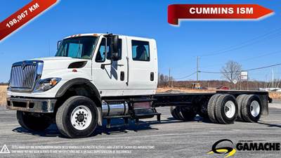 International WorkStar 7600 Tandem Axle Cab & Chassis Truck - Cummins, 410HP, 8Ll Manual