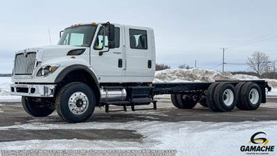 International WorkStar 7600 Tandem Axle Cab & Chassis Truck - Cummins, 410HP, 8Ll Manual