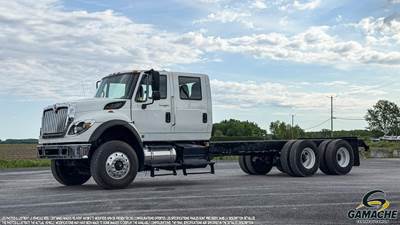 International WorkStar 7600 Tandem Axle Cab & Chassis Truck - Cummins, 410HP, 8Ll Manual