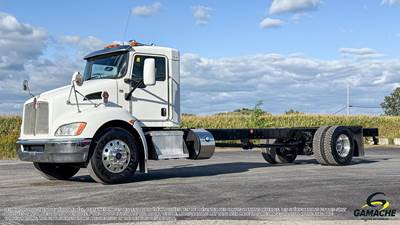 Kenworth T370 Single Axle Cab & Chassis Truck - Paccar, 260HP, 6 Speed Allison Rds Automatic