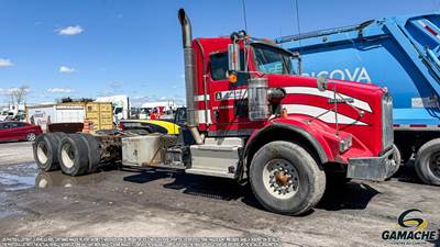 Kenworth T800 Tandem Axle Cab & Chassis Truck - Cummins, 15HP, 18 Speed Manual