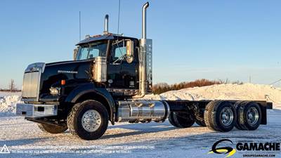 Western Star 4900 Tandem Axle Cab & Chassis Truck - Detroit, 560HP, 18 Speed Manual