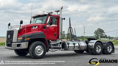 Caterpillar CT660L Day Cab Truck - CT15 500HP, 18 Speed Manual