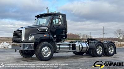 Freightliner 114SD Day Cab Truck - Detroit 505HP, 18 Speed Manual
