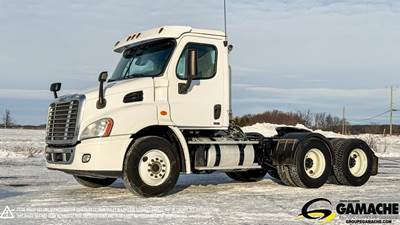 Freightliner Cascadia 113 Day Cab Truck - Detroit 350HP, 13 Speed Ultrashift Amt