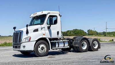 Freightliner Cascadia 113 Day Cab Truck - Detroit 350HP, 13 Speed Ultrashift Automatic