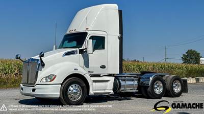 Kenworth T680 Day Cab Truck - Paccar 485HP, 13 Speed Manual