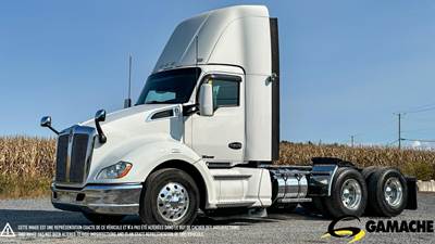 Kenworth T680 Day Cab Truck - Paccar 455HP, 13 Speed Manual