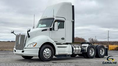 Kenworth T680 Day Cab Truck - Paccar 455HP, 13 Speed Manual