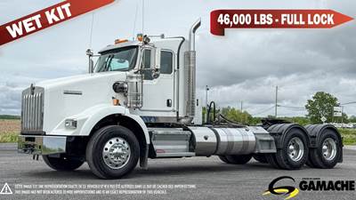 Kenworth T800 Day Cab Truck - Paccar 510HP, 18 Speed Manual