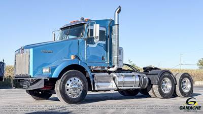 Kenworth T800 Day Cab Truck - Cummins 500HP, 18 Speed Ultrashift Manual